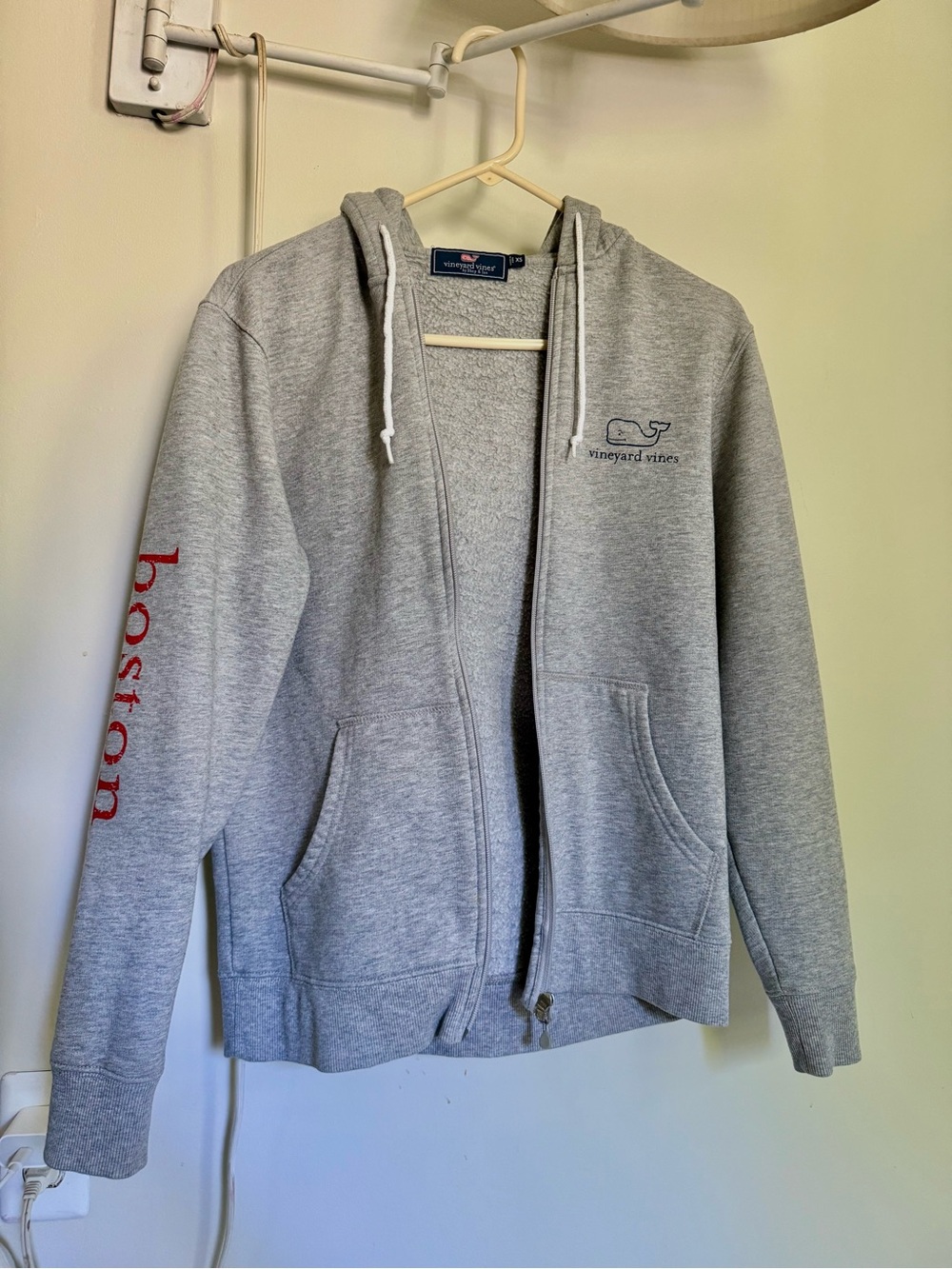 Vineyard Vines Gray Full-Zip Hoodie with Red 'Boston' Sleeve Text